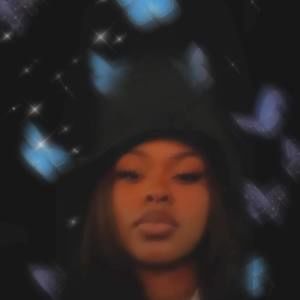 Meet your Posher, Camille